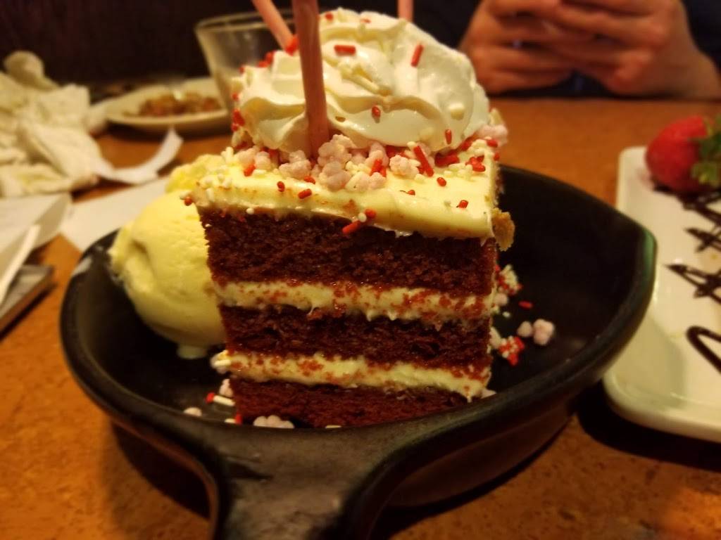 TGI Fridays | restaurant | 6800 Whitmore Lake Rd, Brighton, MI 48116, USA | 8108440541 OR +1 810-844-0541