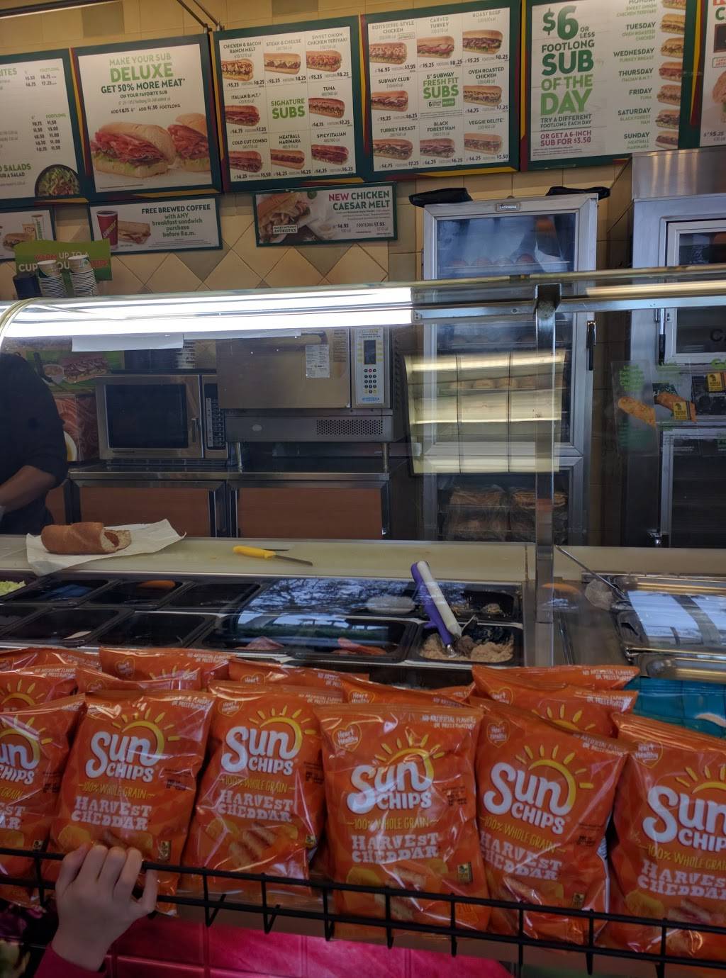 Subway | restaurant | 1811-A Ventura Blvd, Oxnard, CA 93036, USA | 8059817827 OR +1 805-981-7827