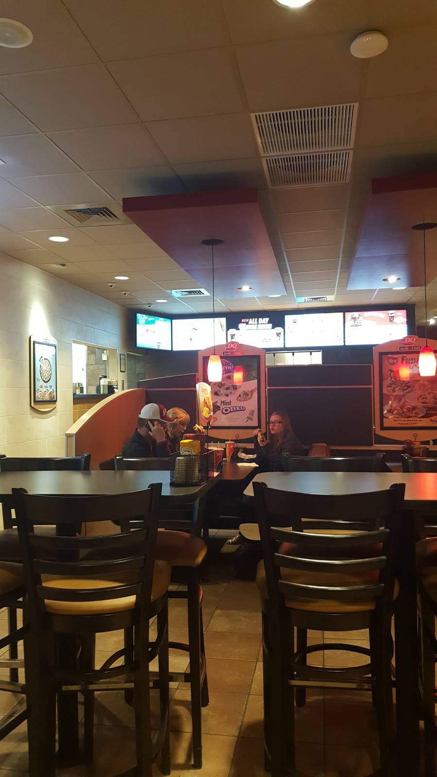 Dairy Queen Grill & Chill | restaurant | 755 Wayne Rd, Savannah, TN 38372, USA | 7319251738 OR +1 731-925-1738