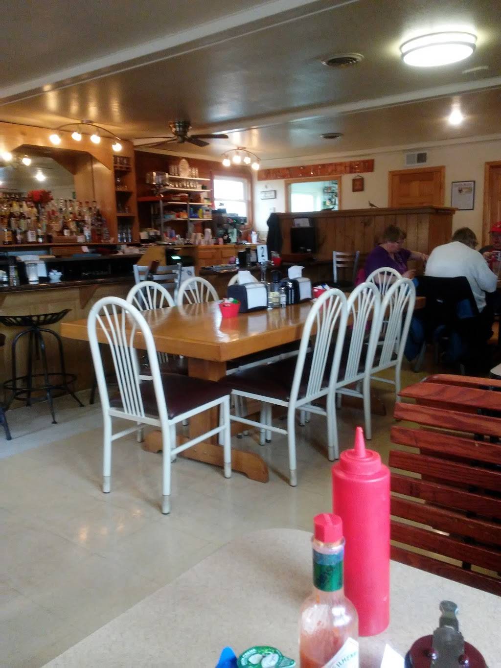Farmers Daughter Country Kitchen, L.L.C. | restaurant | 7431 WI-91, Pickett, WI 54964, USA | 9206850613 OR +1 920-685-0613