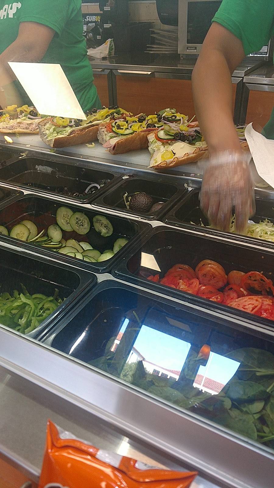 Subway Restaurants | restaurant | 741 S Main St, Salinas, CA 93901, USA | 8317586054 OR +1 831-758-6054