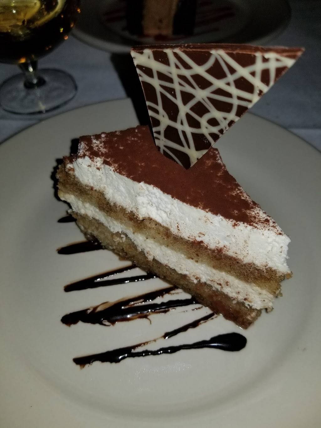 Fulton Five | restaurant | 5 Fulton St, Charleston, SC 29401, USA | 8438535555 OR +1 843-853-5555