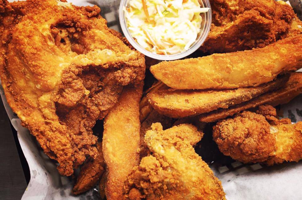 Gioninos Pizzeria | restaurant | 375 E Main St, Canfield, OH 44406, USA | 3309674600 OR +1 330-967-4600