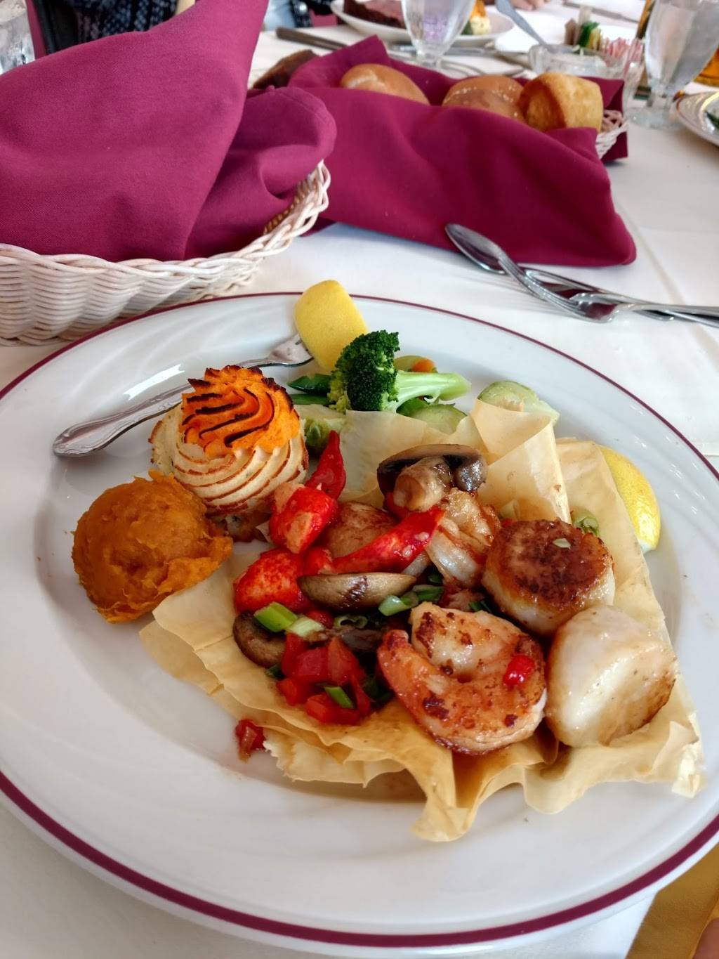 Inn Between | restaurant | 2290 W Genesee Turnpike, Camillus, NY 13031, USA | 3156723166 OR +1 315-672-3166