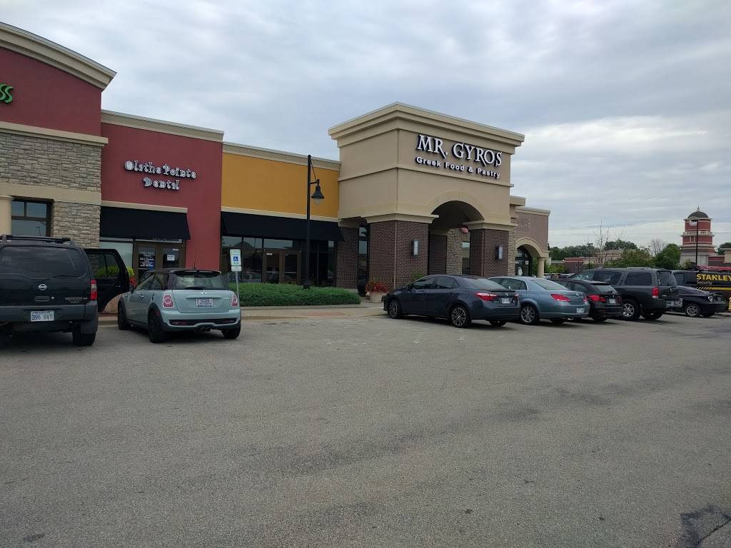 Mr Gyros Greek Food & Pastries | restaurant | 14983 W 119th St, Olathe, KS 66062, USA | 9133930104 OR +1 913-393-0104