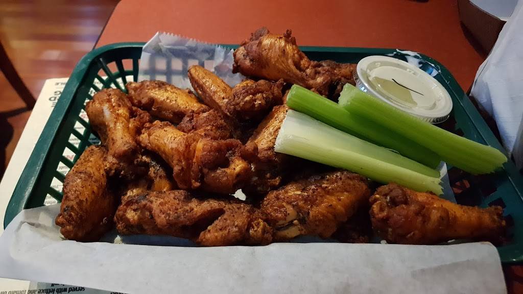 Points East Pub | restaurant | 1501 N Jackson St, Milwaukee, WI 53202, USA | 4142770122 OR +1 414-277-0122