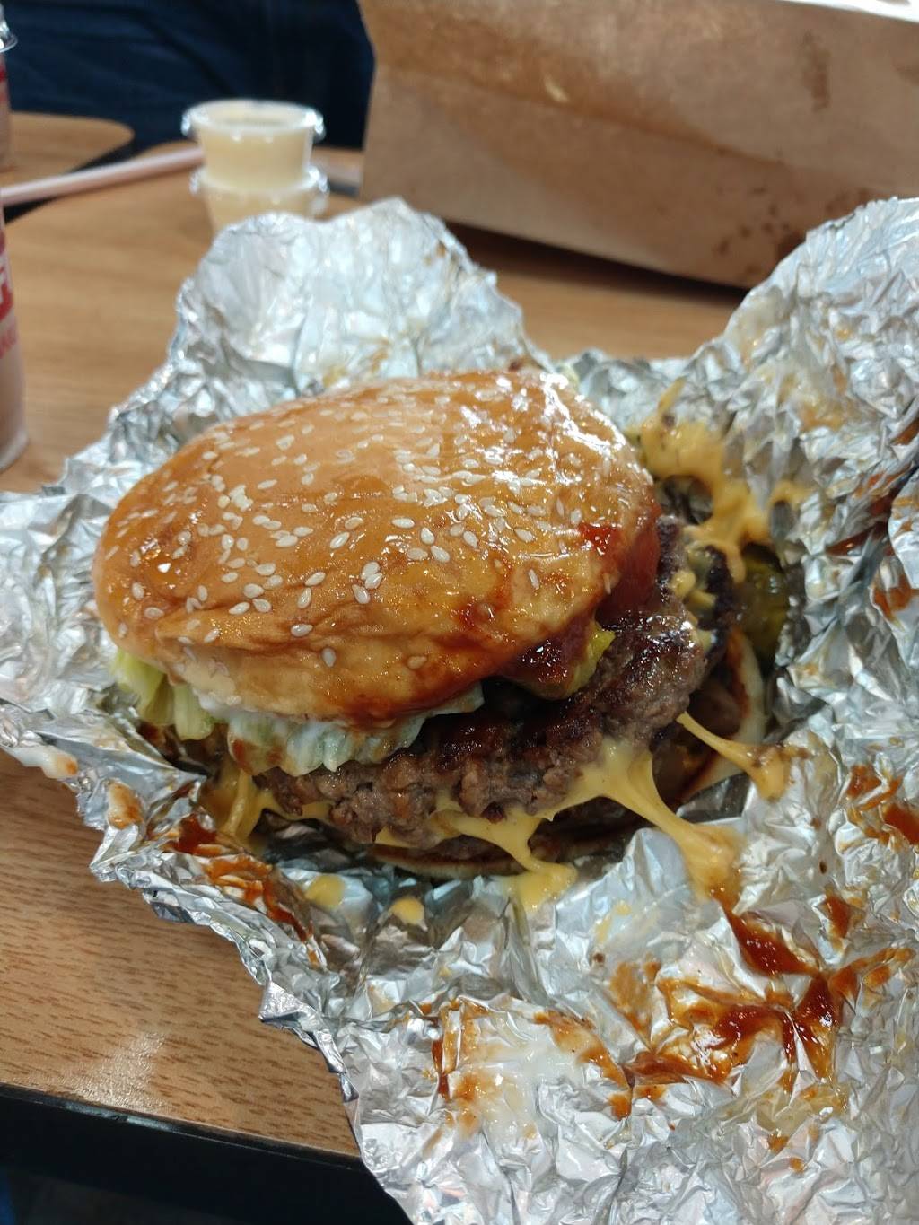 Five Guys | meal takeaway | 1539 Hilliard Rome Rd, Columbus, OH 43228, USA | 6148708030 OR +1 614-870-8030