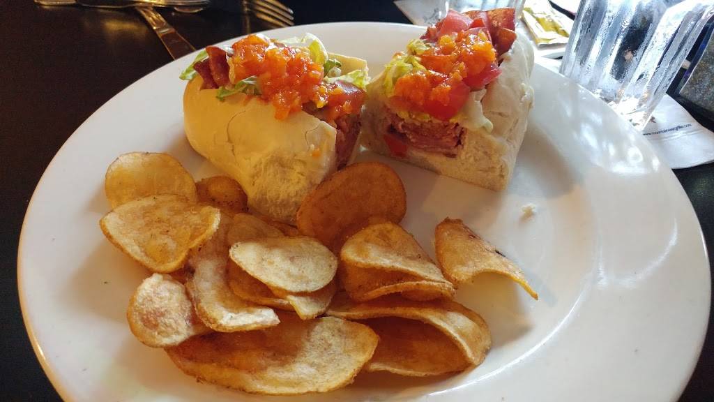 Mountaineer Grille | restaurant | 166 Barnetts Run Rd #4, Bridgeport, WV 26330, USA | 3048487500 OR +1 304-848-7500