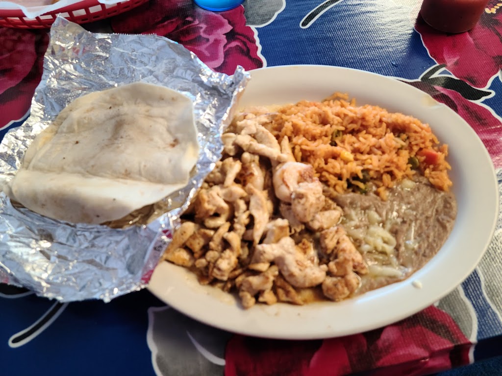 Tropical Mexican Restaurant | restaurant | 428 S 1st St, WaKeeney, KS 67672, USA | 7857432219 OR +1 785-743-2219