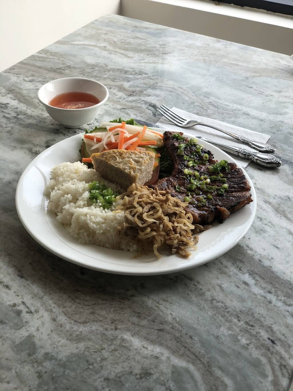 Pho Ever | restaurant | 355 New Park Ave, Hartford, CT 06106, USA | 8603104399 OR +1 860-310-4399