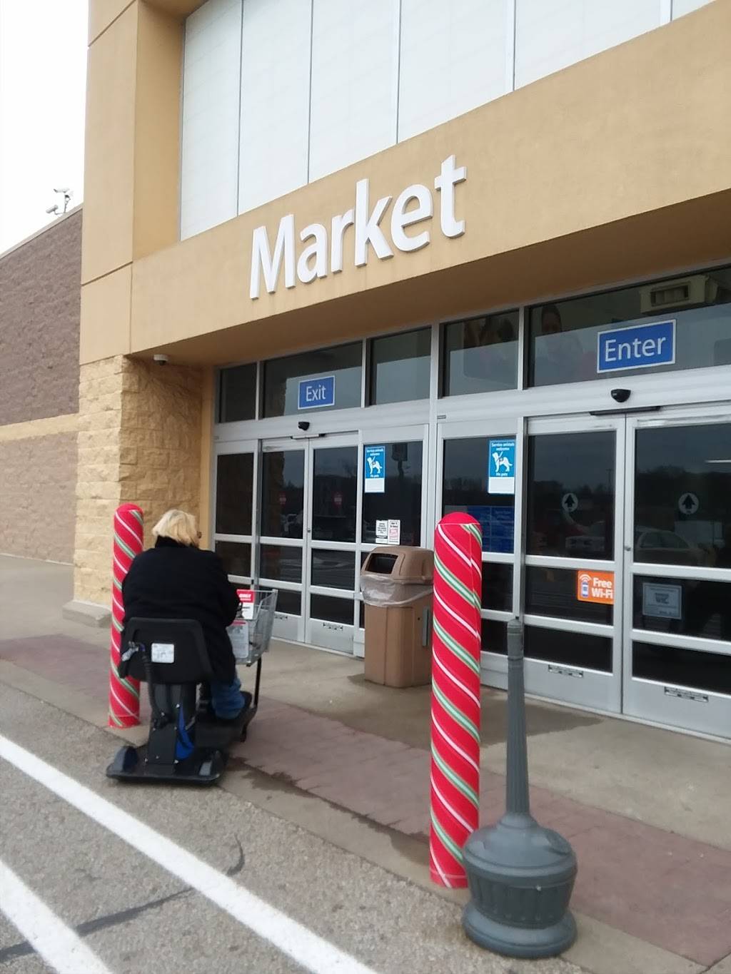 Subway Restaurants | restaurant | 281 W Main St, Camden, TN 38320, USA | 7315840302 OR +1 731-584-0302