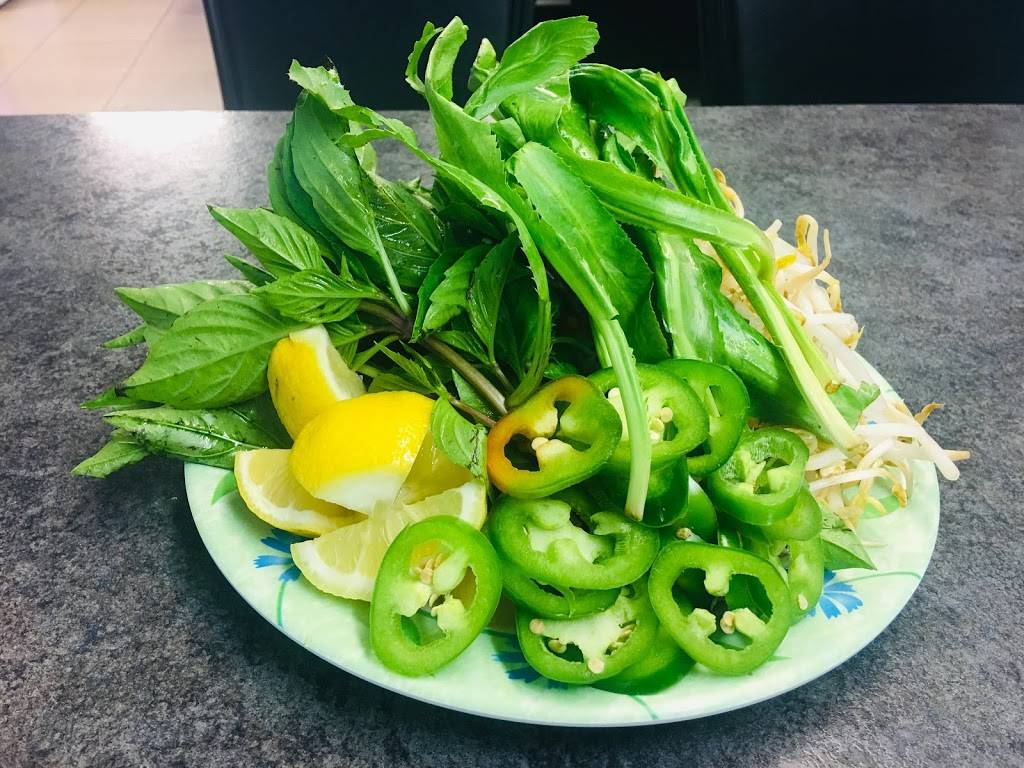 Pho King Vietnamese Restaurant | restaurant | 823 California Ave, Wahiawa, HI 96786, USA | 8086215499 OR +1 808-621-5499