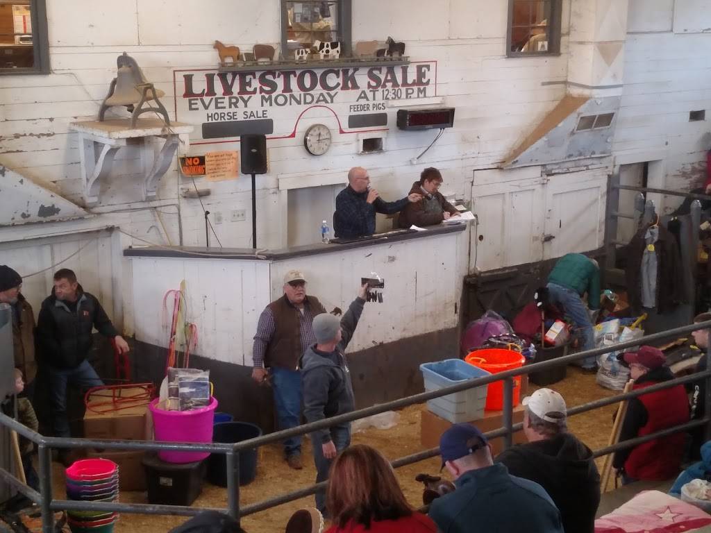 Sugarcreek Stockyard | restaurant | 102 Buckeye St, Sugarcreek, OH 44681, USA | 3308311720 OR +1 330-831-1720