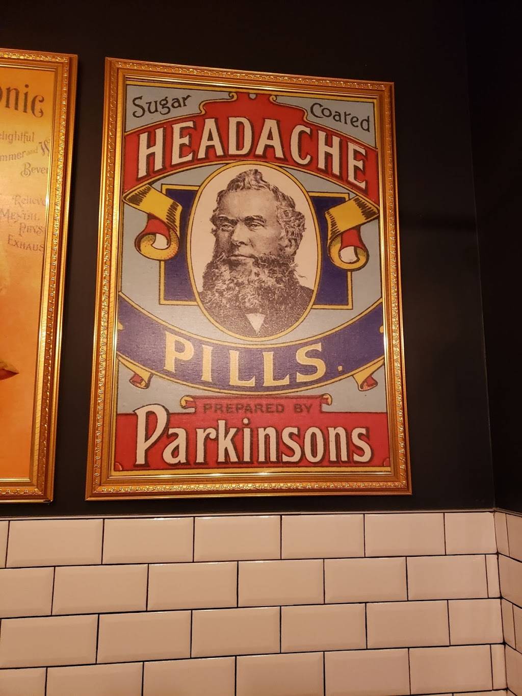 The White Rabbit Bar | restaurant | 207 N Gilbert Rd, Gilbert, AZ 85234, USA | 4807500099 OR +1 480-750-0099