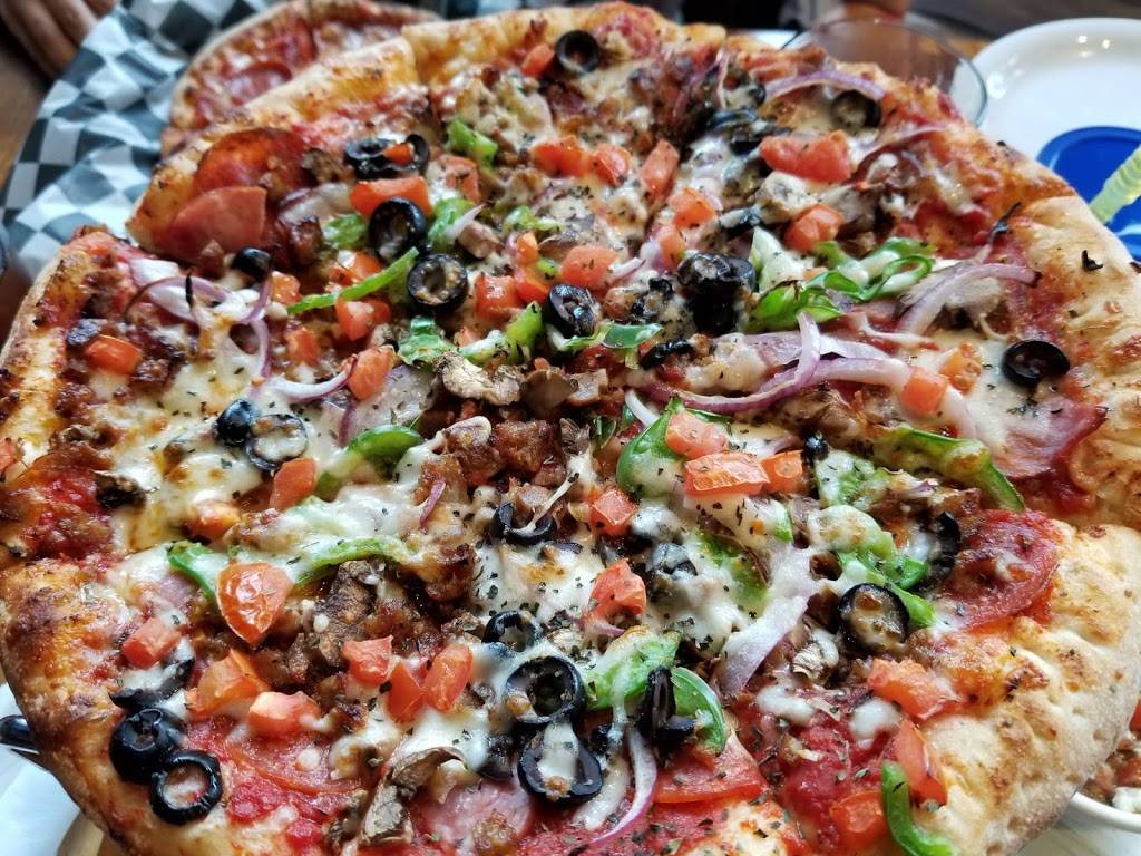 BoomBozz Craft Pizza & Taphouse - Murfreesboro | restaurant | 2839 Medical Center Pkwy, Murfreesboro, TN 37129, USA | 6158469452 OR +1 615-846-9452