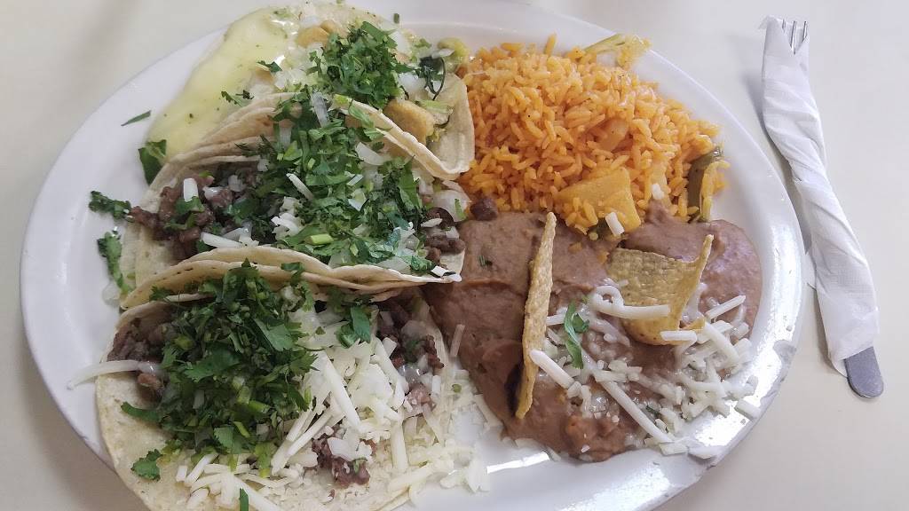 Los Burritos Tapatios Restaurant | restaurant | 1592 Buttitta Dr, Streamwood, IL 60107, USA | 6303720911 OR +1 630-372-0911