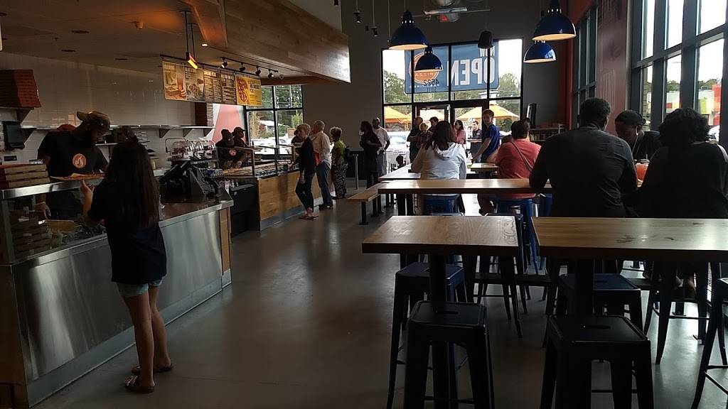 Blaze Pizza | meal takeaway | 4522 W Wendover Ave, Greensboro, NC 27409, USA | 3367383331 OR +1 336-738-3331