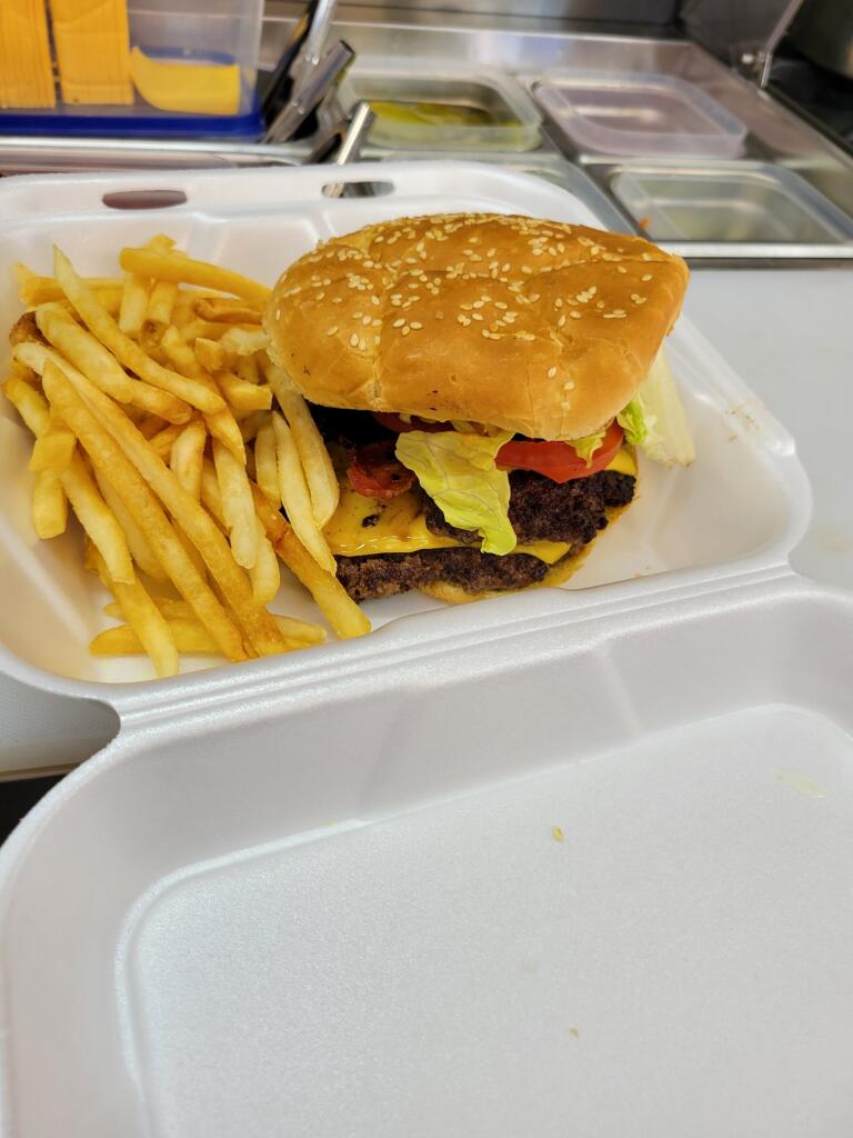 Wings on Wheels | restaurant | 1216 N Platteville Blvd, Pueblo West, CO 81007, USA | 7193086629 OR +1 719-308-6629