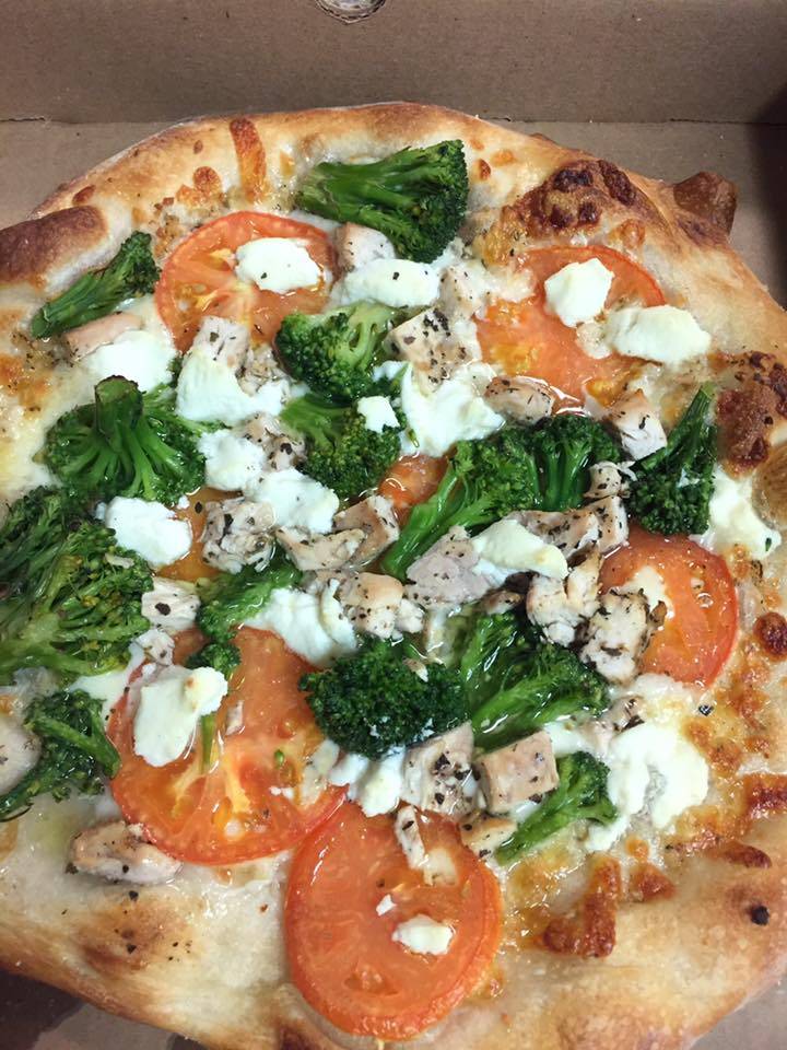 Luigis Pizza | restaurant | 809 Maple Rd, Longmeadow, MA 01106, USA | 4135672200 OR +1 413-567-2200