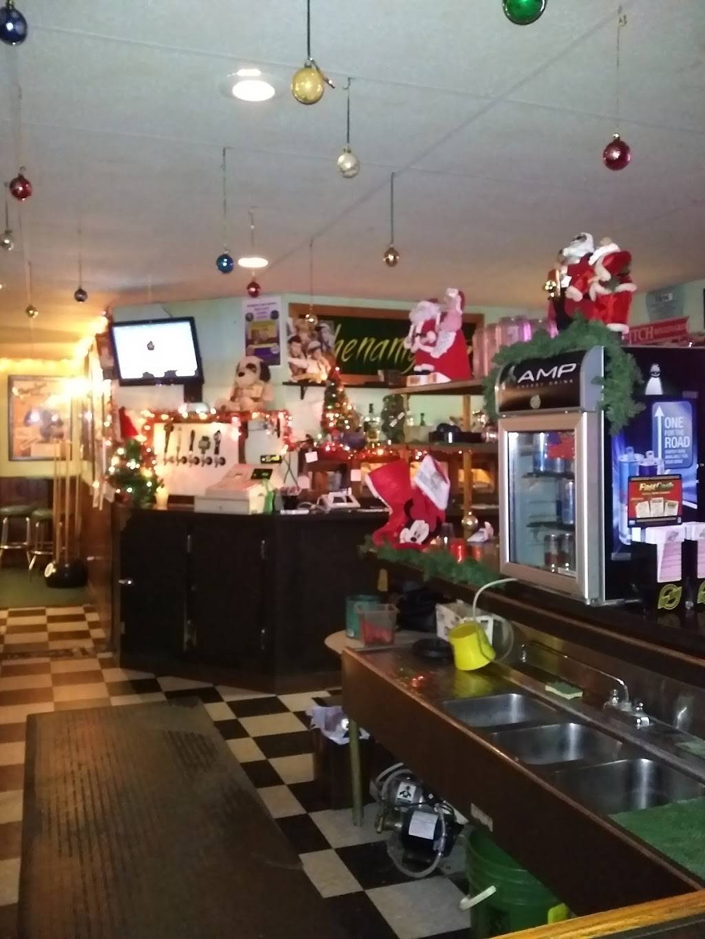 Shenanigans Pub | meal takeaway | 6263 W Houghton Lake Dr, Houghton Lake, MI 48629, USA | 9894223257 OR +1 989-422-3257