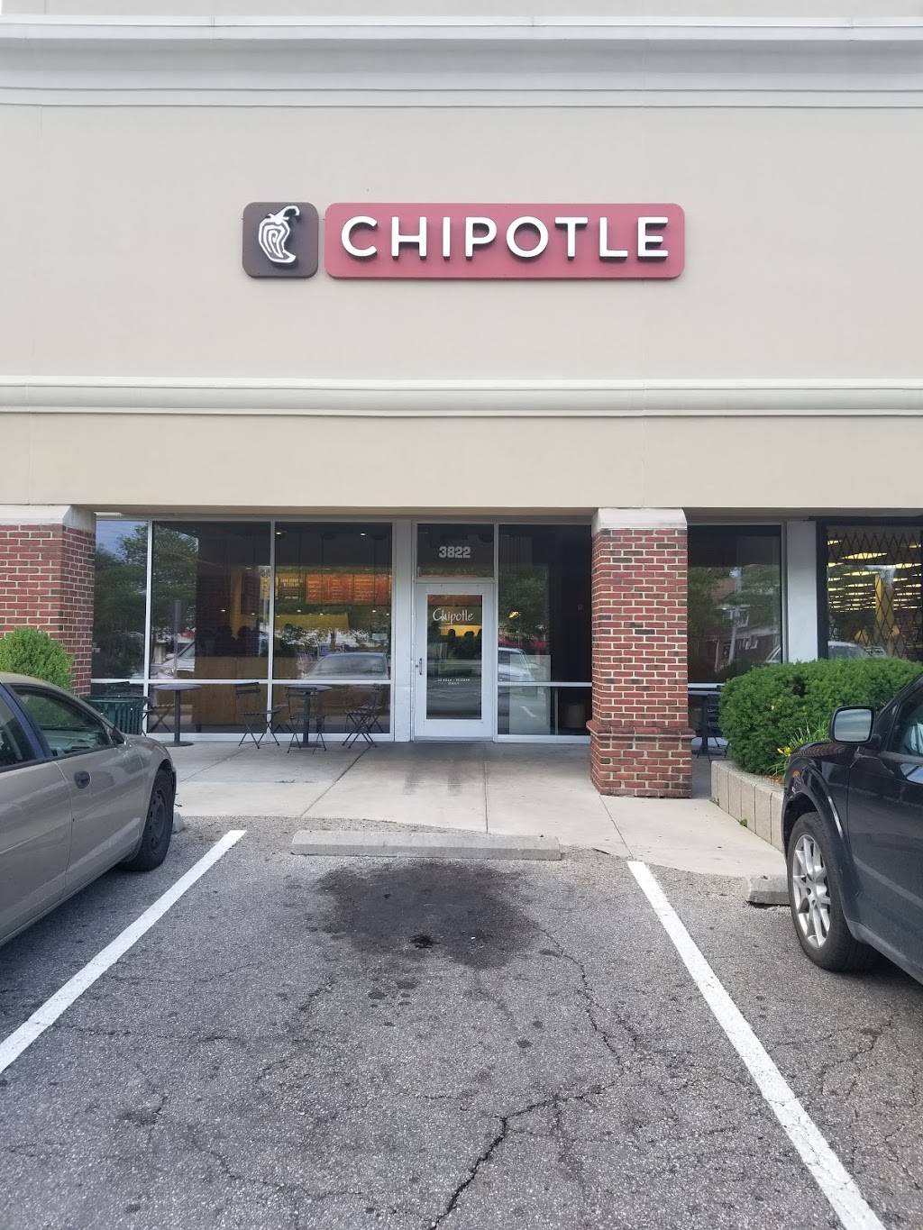 Chipotle Mexican Grill | restaurant | 3822 E Broad St Unit 41A, Whitehall, OH 43213, USA | 6146003001 OR +1 614-600-3001