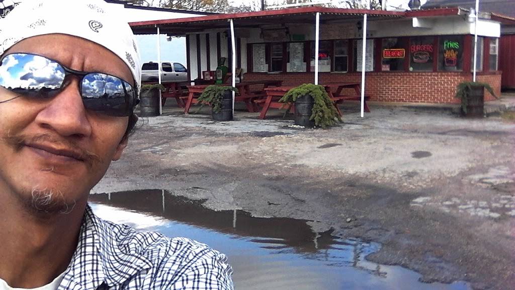 Branding Iron Hamburger | restaurant | 14226 Hempstead Rd, Houston, TX 77040, USA | 7134620382 OR +1 713-462-0382