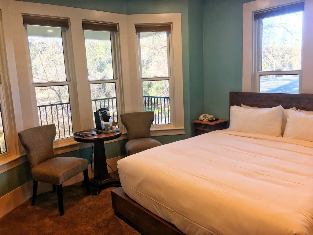 Groveland Hotel | restaurant | 18767 Main St, Groveland, CA 95321, USA | 2099624000 OR +1 209-962-4000