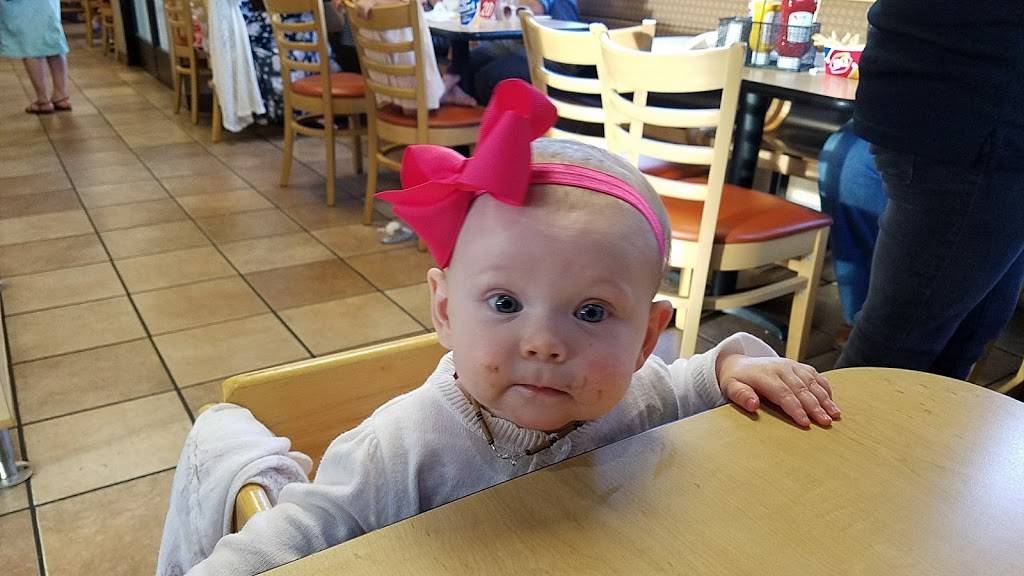 Dairy Queen Grill & Chill | restaurant | 396 TN-3 W, Dyersburg, TN 38024, USA | 7318821931 OR +1 731-882-1931