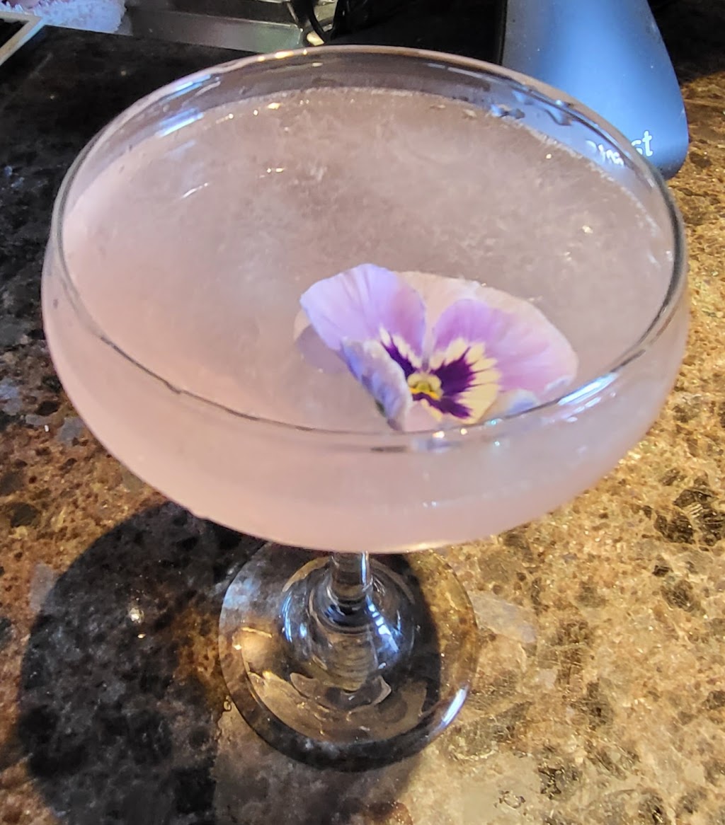 Alexandres | restaurant | 4026 Cedar Springs Rd, Dallas, TX 75219, USA | 2145590720 OR +1 214-559-0720