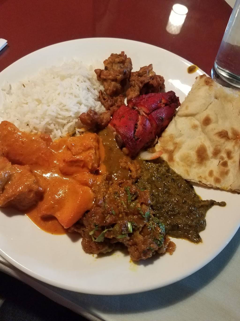 Royal Everest Nepalese & Indian Restaurant | restaurant | 635 SW 152nd St, Burien, WA 98166, USA | 2062680022 OR +1 206-268-0022