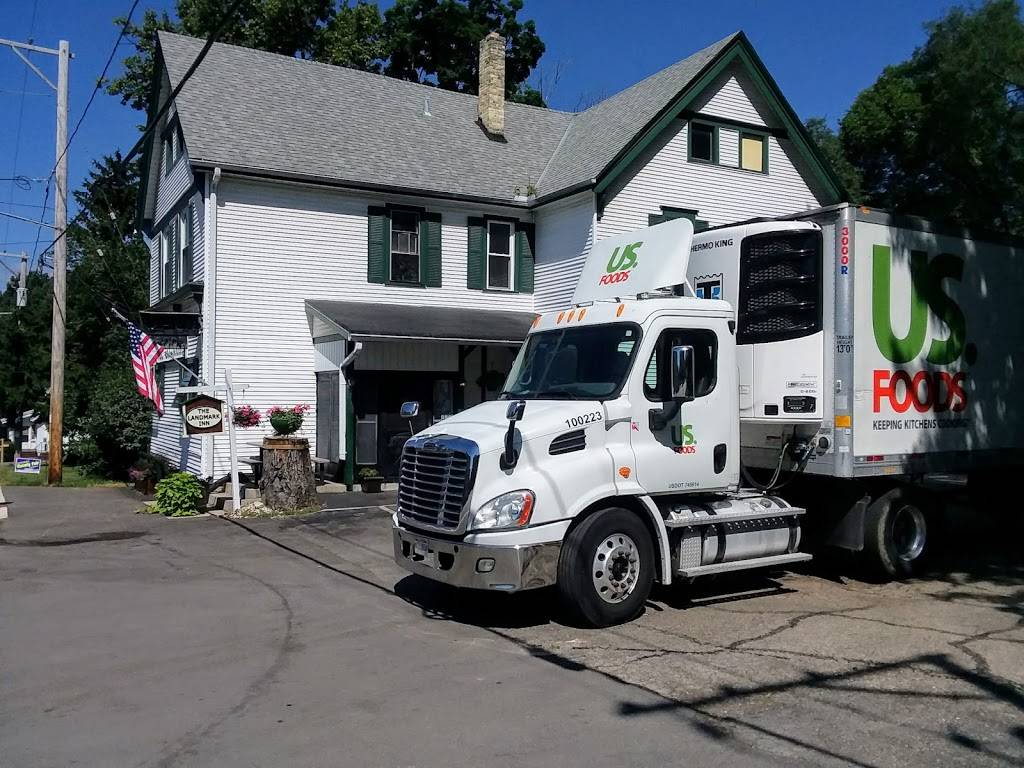 Landmark | restaurant | 10634 W Freistadt Rd, Mequon, WI 53097, USA | 2622429907 OR +1 262-242-9907