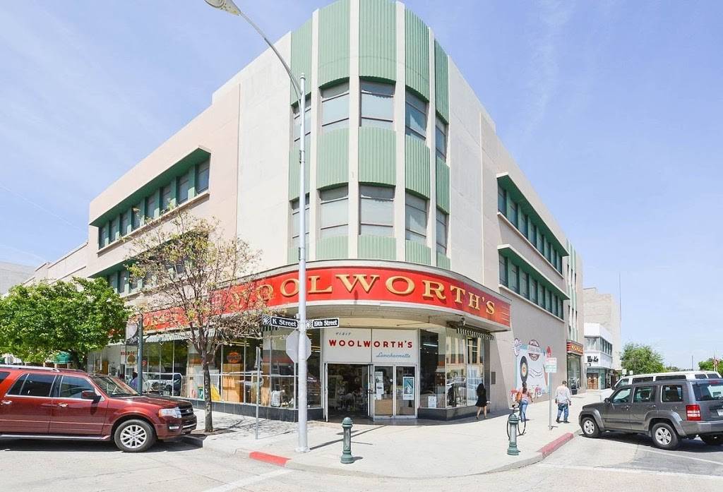 Woolworth Diner | restaurant | 1400 19th St, Bakersfield, CA 93301, USA | 6613210061 OR +1 661-321-0061