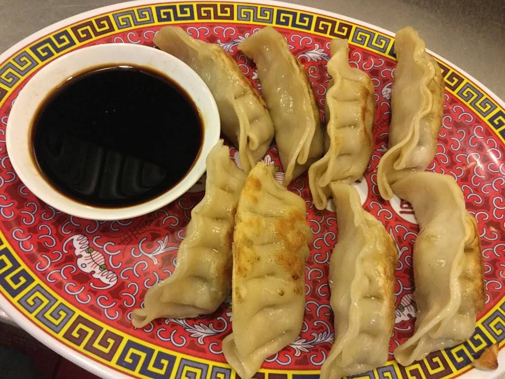 Chinatown Kitchen | restaurant | W186N9519 Bancroft Dr, Menomonee Falls, WI 53051, USA | 2622558188 OR +1 262-255-8188