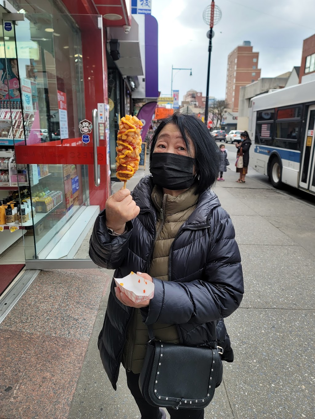 Ugly Donuts & Corn Dogs | bakery | 40-17 150th St, Queens, NY 11354, USA | 9292620000 OR +1 929-262-0000