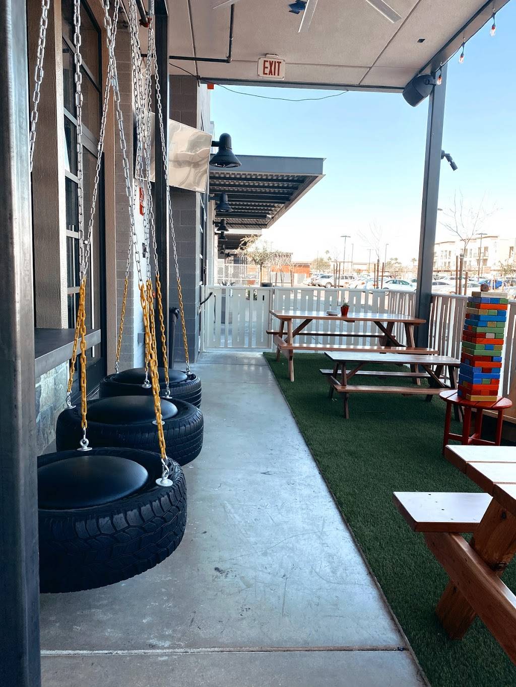 The Porch | restaurant | 1128 E Baseline Rd, Tempe, AZ 85283, USA | 6027771757 OR +1 602-777-1757