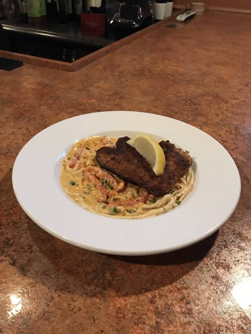 Aquarium Lounge | night club | 123 S 4th St, Clarksburg, WV 26301, USA | 3046263533 OR +1 304-626-3533