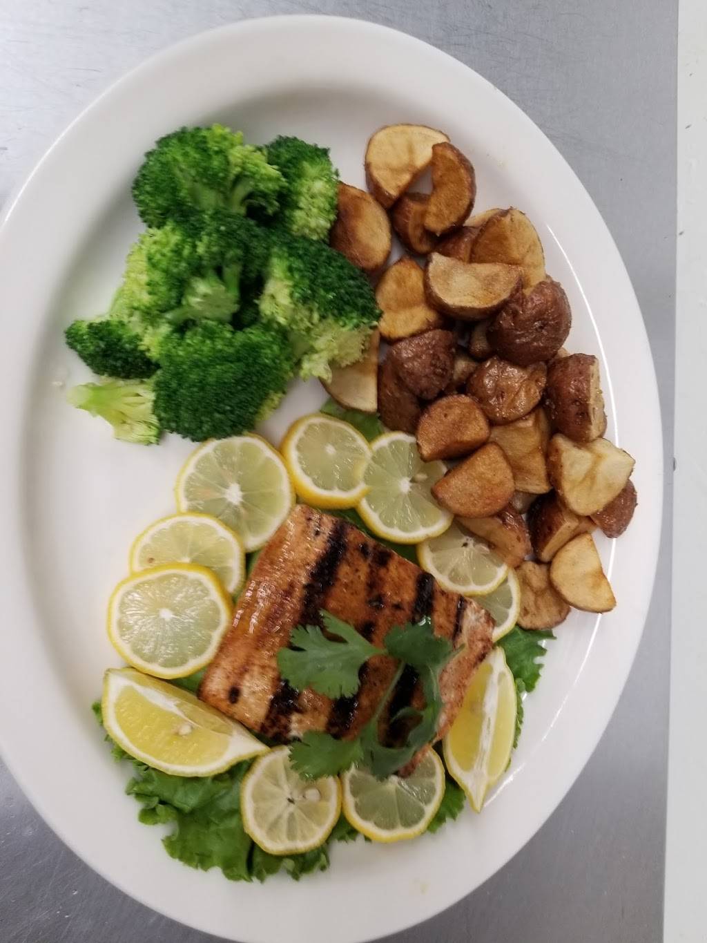 West Pioneer Grill | restaurant | 109 W Pioneer Ave, Puyallup, WA 98371, USA | 2536044507 OR +1 253-604-4507