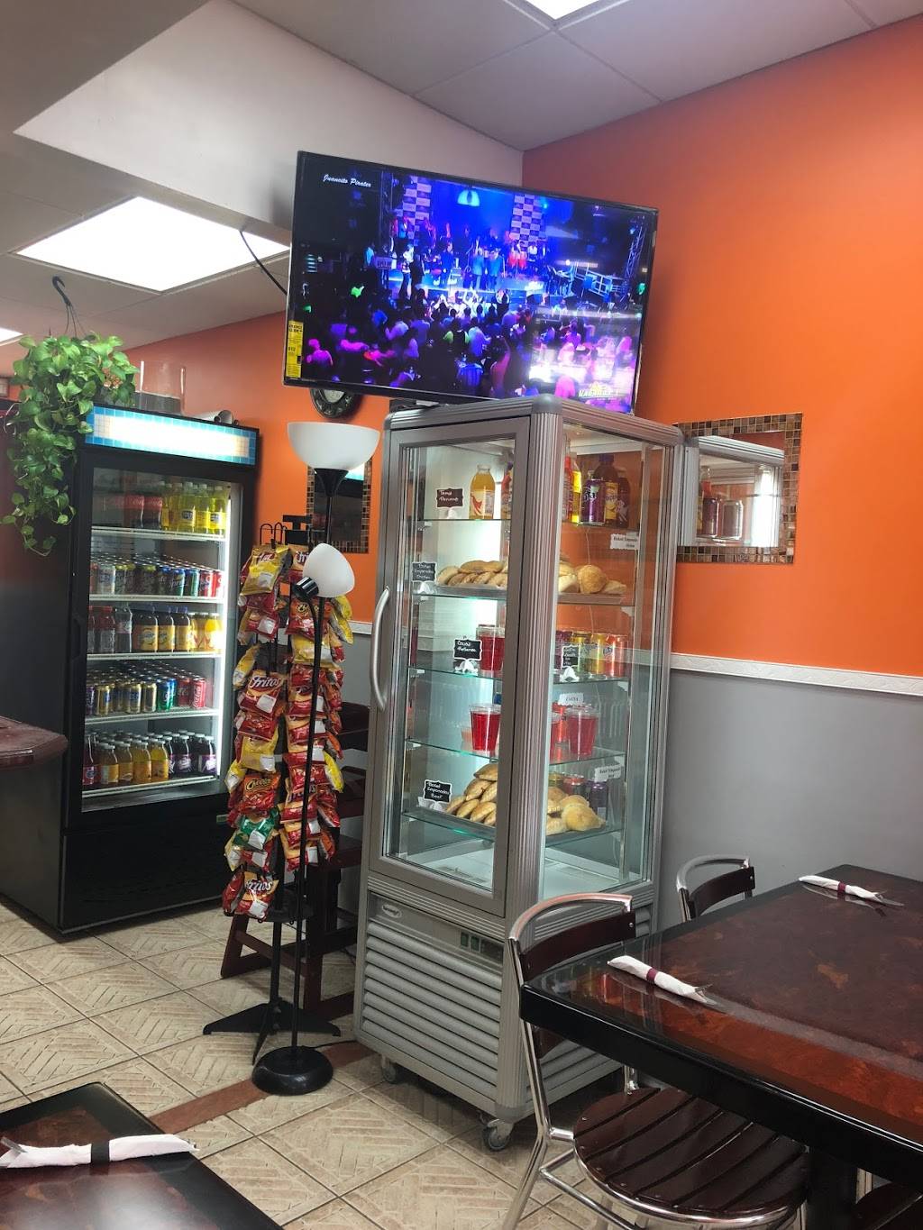 Chicharrones Restaurant | restaurant | 541 Kearny Ave, Kearny, NJ 07032, USA | 5512534923 OR +1 551-253-4923