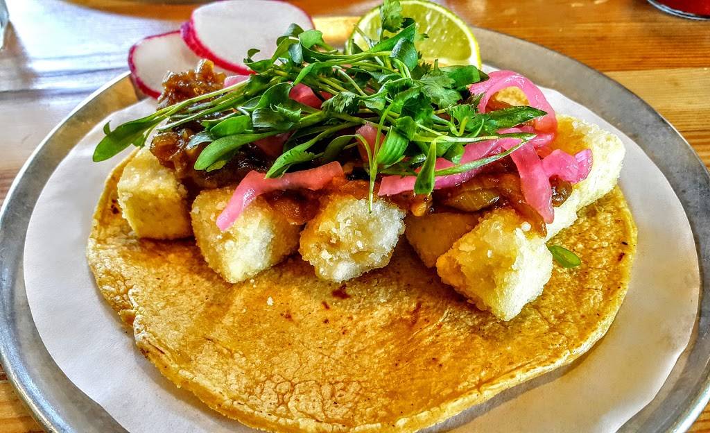 Trejos Tacos La Brea | restaurant | 1048 South La Brea Ave, Los Angeles, CA 90019, USA | 3239388226 OR +1 323-938-8226