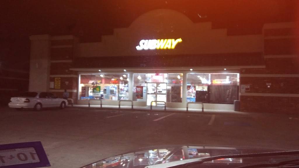 Subway Restaurants | restaurant | 925 N Belt Line Rd, Grand Prairie, TX 75050, USA | 9722637008 OR +1 972-263-7008