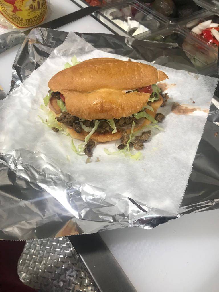 Betos Taco shop | restaurant | Modesto, CA 95358, USA | 2095682427 OR +1 209-568-2427