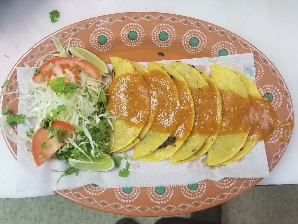 Taquizas y Banquetes Medranos-Taquizas Para Eventos en Dallas T | restaurant | 2811 W Colorado Blvd, Dallas, TX 75211, USA | 4696880012 OR +1 469-688-0012