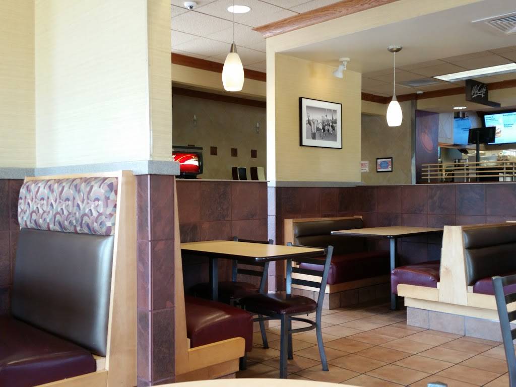 McDonalds | cafe | 6332 Broadway Ave, Cleveland, OH 44105, USA | 2164410180 OR +1 216-441-0180