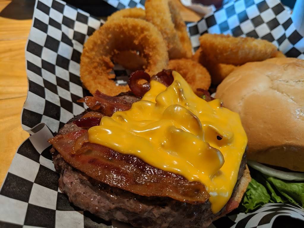 Abbey Road Tavern | restaurant | 1700 Center St, Apex, NC 27502, USA | 9193725383 OR +1 919-372-5383