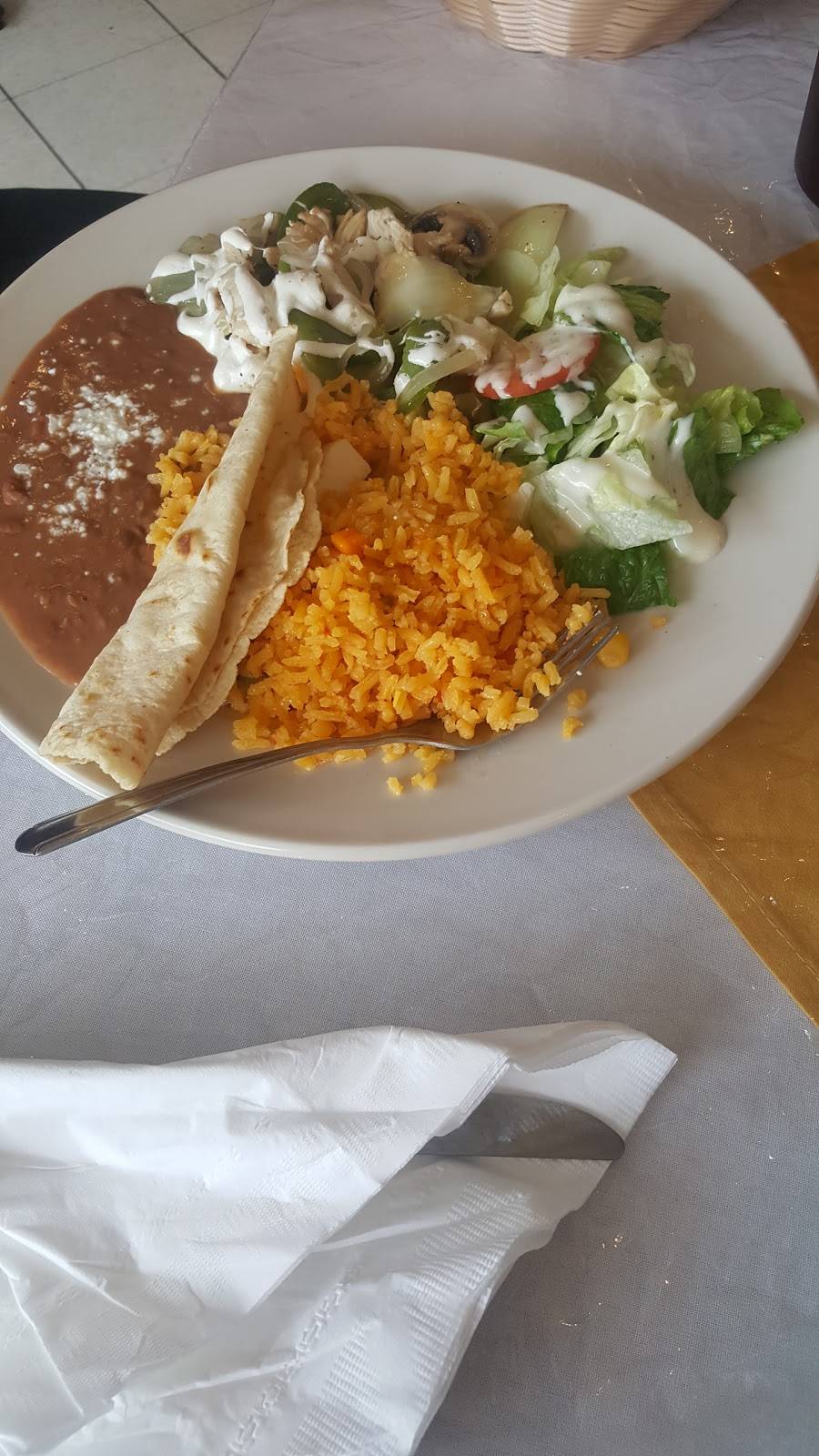 La Hacienda Restaurant | restaurant | 5708 Westfield Ave, Pennsauken Township, NJ 08110, USA | 8564880314 OR +1 856-488-0314