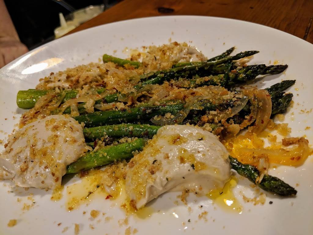 Grape and Grain | restaurant | 620 E 6th St, New York, NY 10009, USA | 6464904029 OR +1 646-490-4029