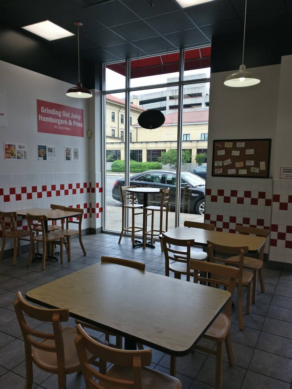 Five Guys | meal takeaway | 2020 West End Ave, Nashville, TN 37203, USA | 6153203678 OR +1 615-320-3678