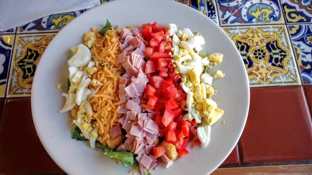 ANTOJITOS SUSY | restaurant | Av. Miguel Hidalgo, El Refugio, 21410 Tecate, B.C., Mexico | 016651226166 OR +52 665 122 6166