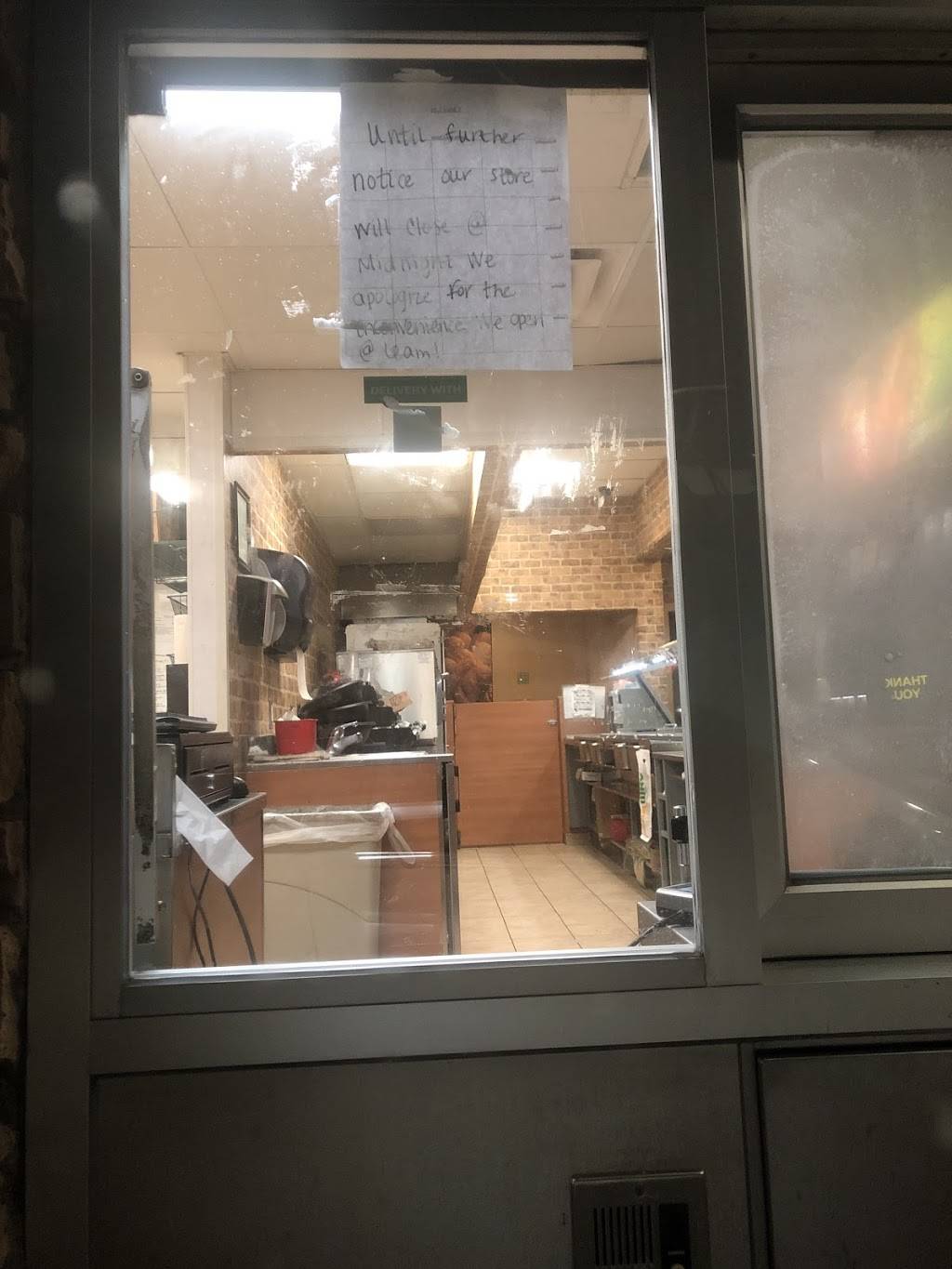 Subway | restaurant | 18500 E 9 Mile Rd, Eastpointe, MI 48021, USA | 5864478163 OR +1 586-447-8163