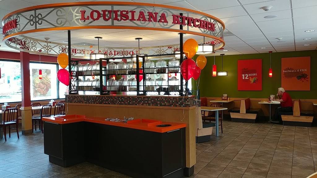 Popeyes Louisiana Kitchen | restaurant | 7 W Dundee Rd, Arlington Heights, IL 60004, USA | 8473987733 OR +1 847-398-7733